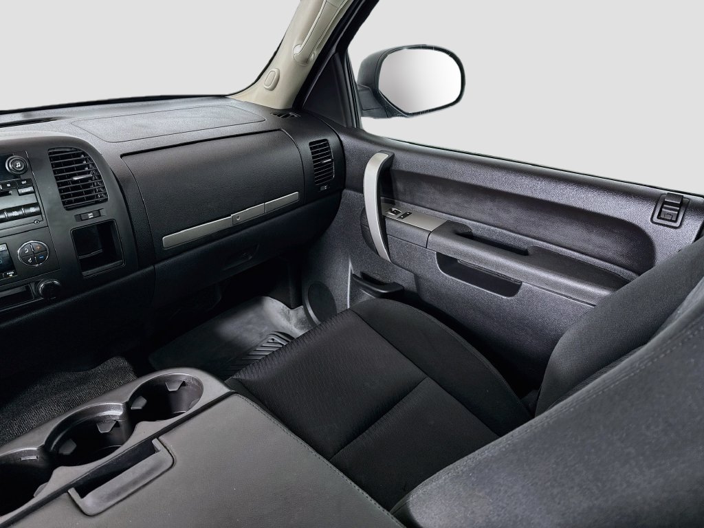 Used 2011 Chevrolet Silverado 1500 LT AWD/4WD image 19