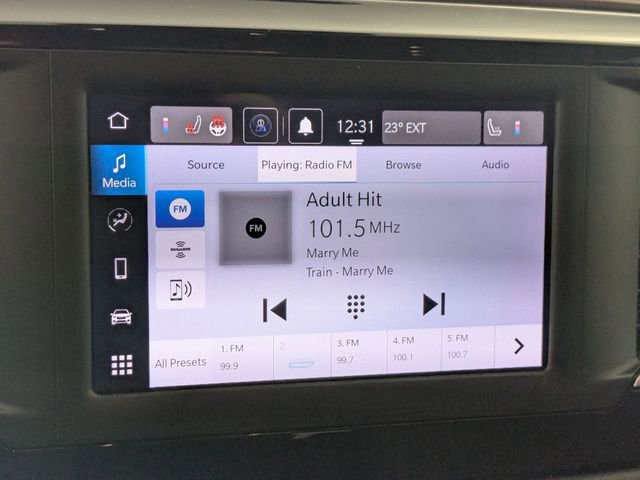 Used 2024 Chrysler Voyager LX image 19