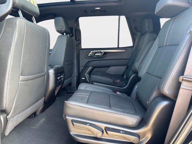 Used 2025 Chevrolet Tahoe RST w/ RST Capability Package AWD/4WD image 12