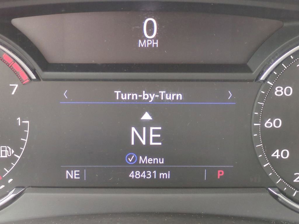 Used 2023 Cadillac XT4 Luxury w/ Cold Weather Package FWD image 17