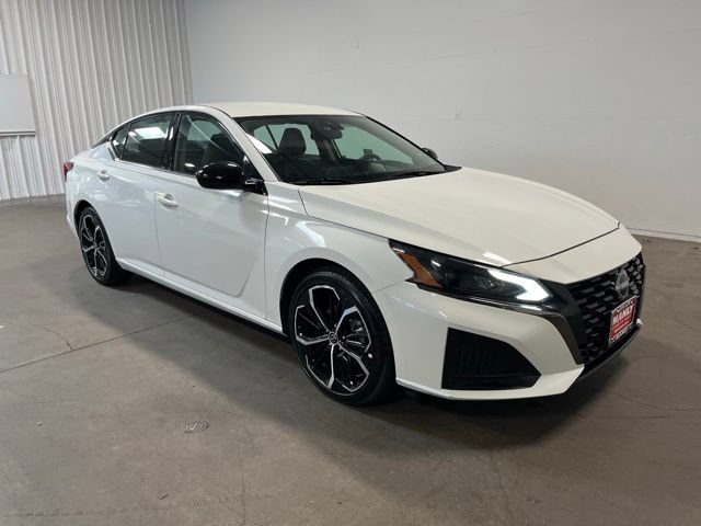 Used 2024 Nissan Altima 2.5 SR