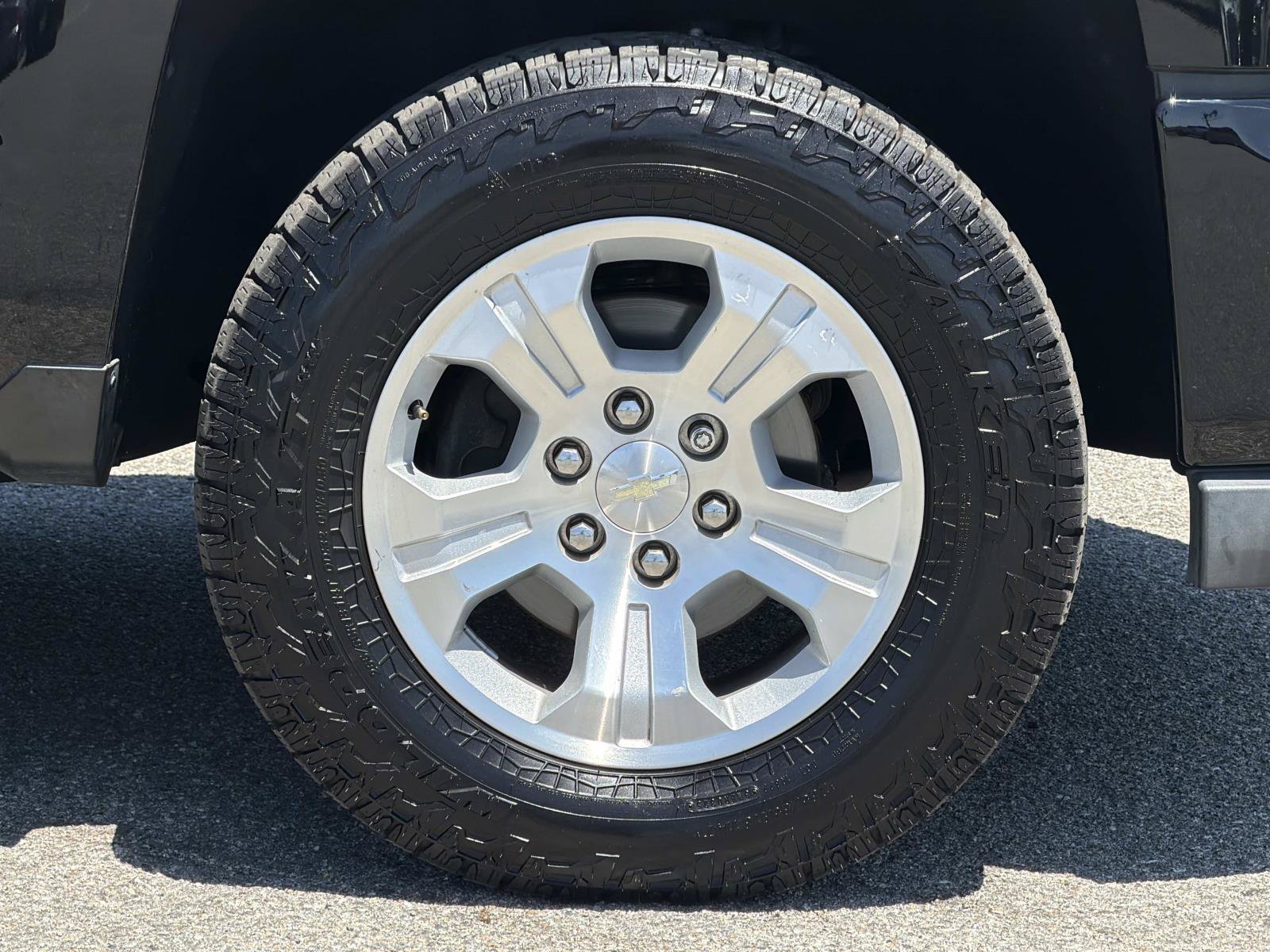 Used 2017 Chevrolet Silverado 1500 LTZ Z71 w/ LTZ Plus Package AWD/4WD image 24