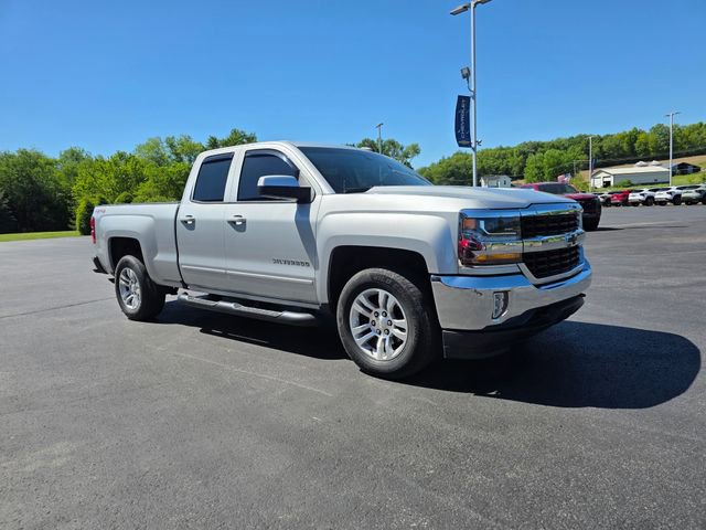 Used 2017 Chevrolet Silverado 1500 LT w/ All Star Edition AWD/4WD image 5
