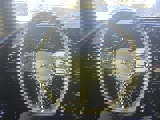 Used 2024 Chevrolet Traverse RS image 7