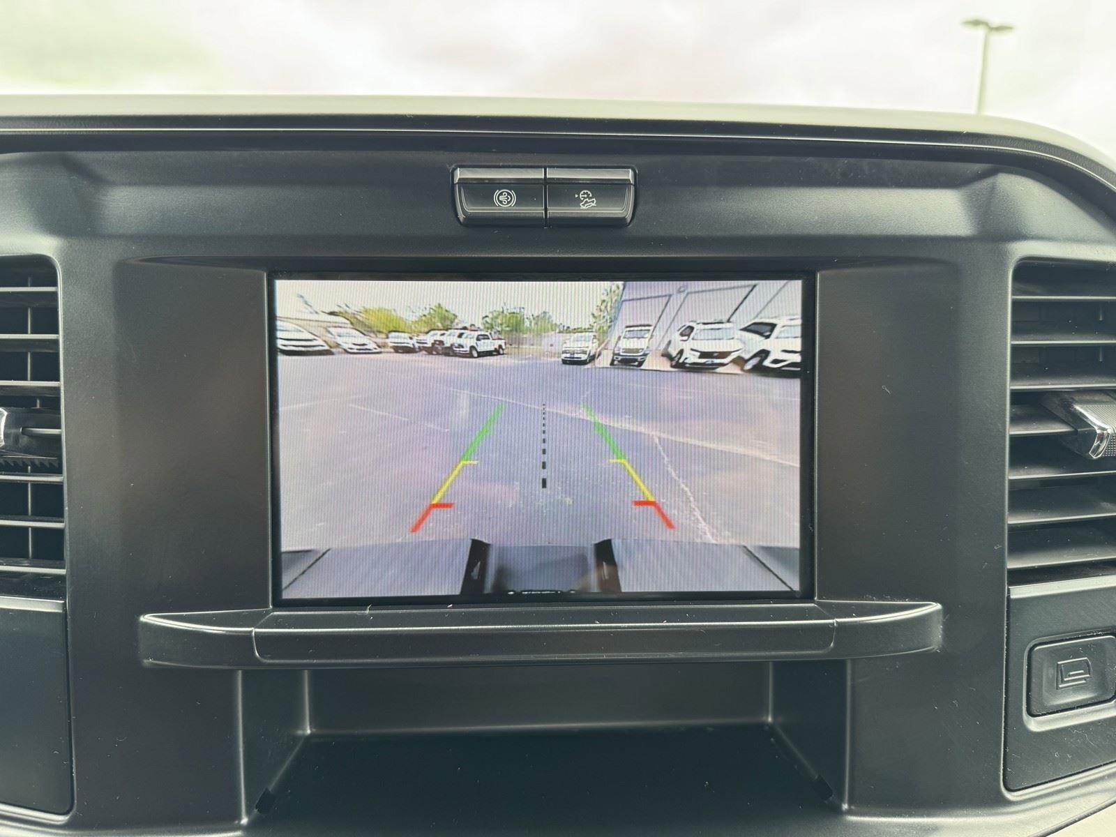 Used 2025 Ford F250 XLT w/ FX4 Off-Road Package image 12