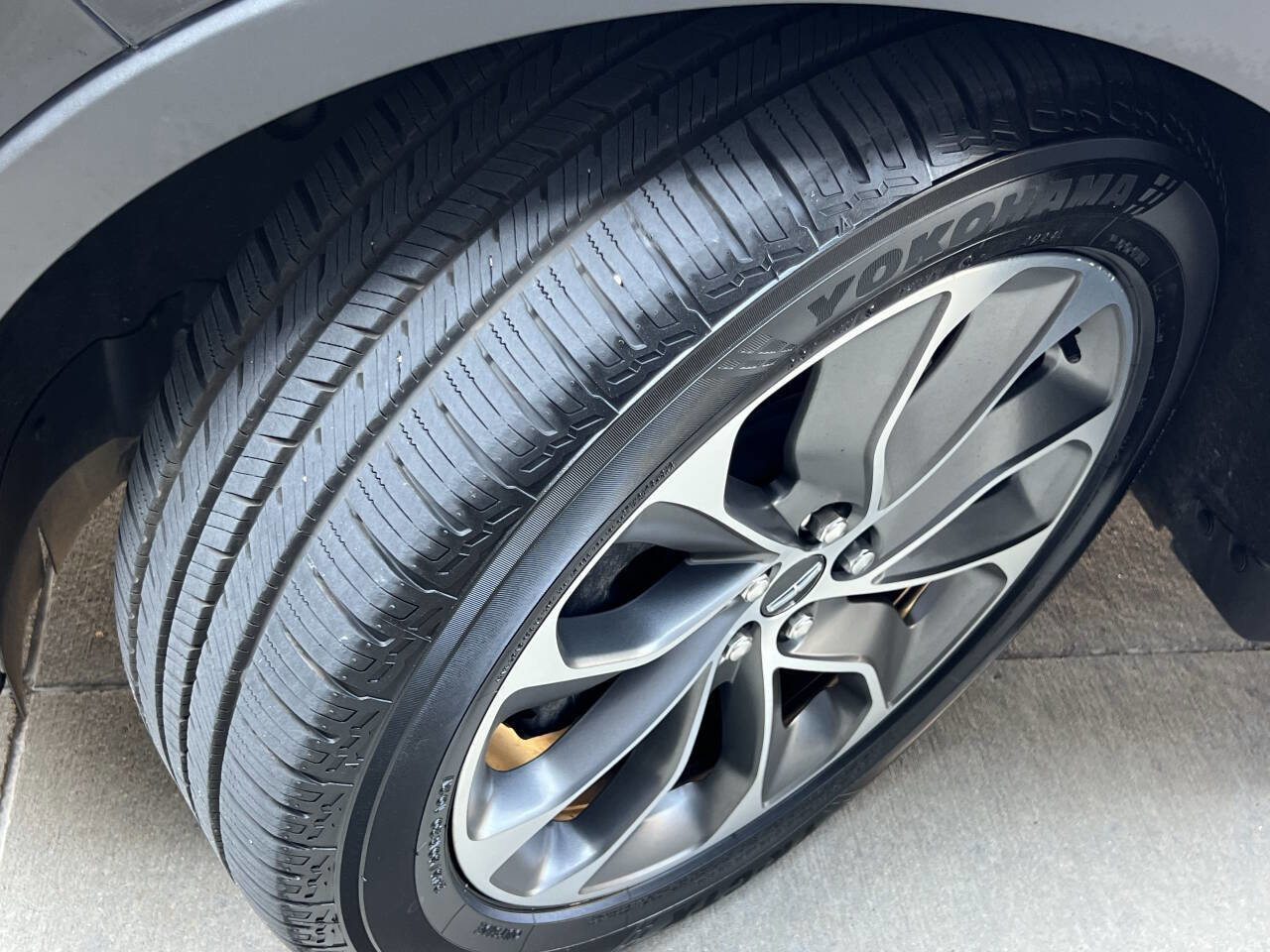 Used 2022 Lincoln Nautilus Reserve image 13