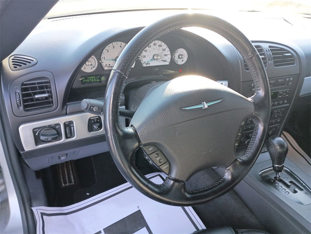 Used 2004 Ford Thunderbird image 20