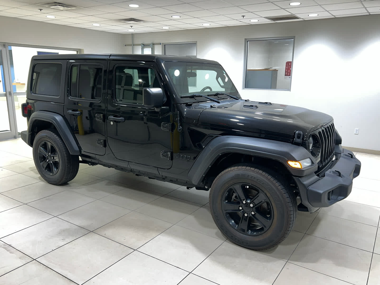 Used 2022 Jeep Wrangler Unlimited Sport AWD/4WD image 1