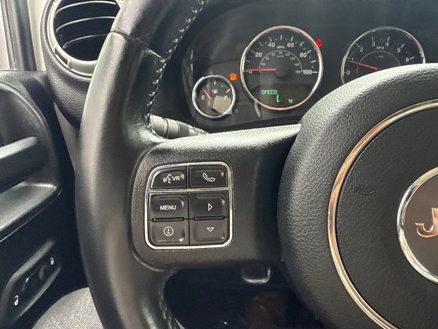 Used 2017 Jeep Wrangler Unlimited Sahara w/ Connectivity Group AWD/4WD image 20
