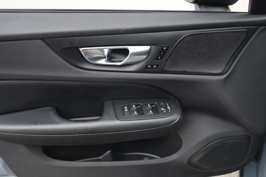 Used 2023 Volvo S60 B5 Plus w/ Climate Package FWD image 18