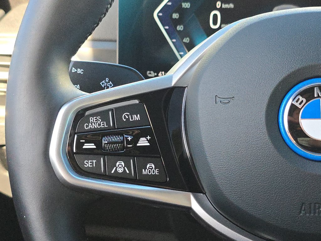 Used 2025 BMW i4 eDrive40 w/ M Sport Package RWD image 23