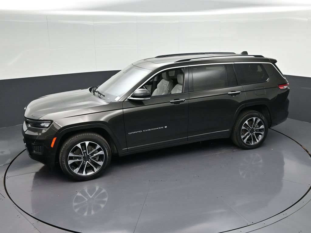 Used 2021 Jeep Grand Cherokee L Overland w/ Luxury Tech Group IV AWD/4WD image 26