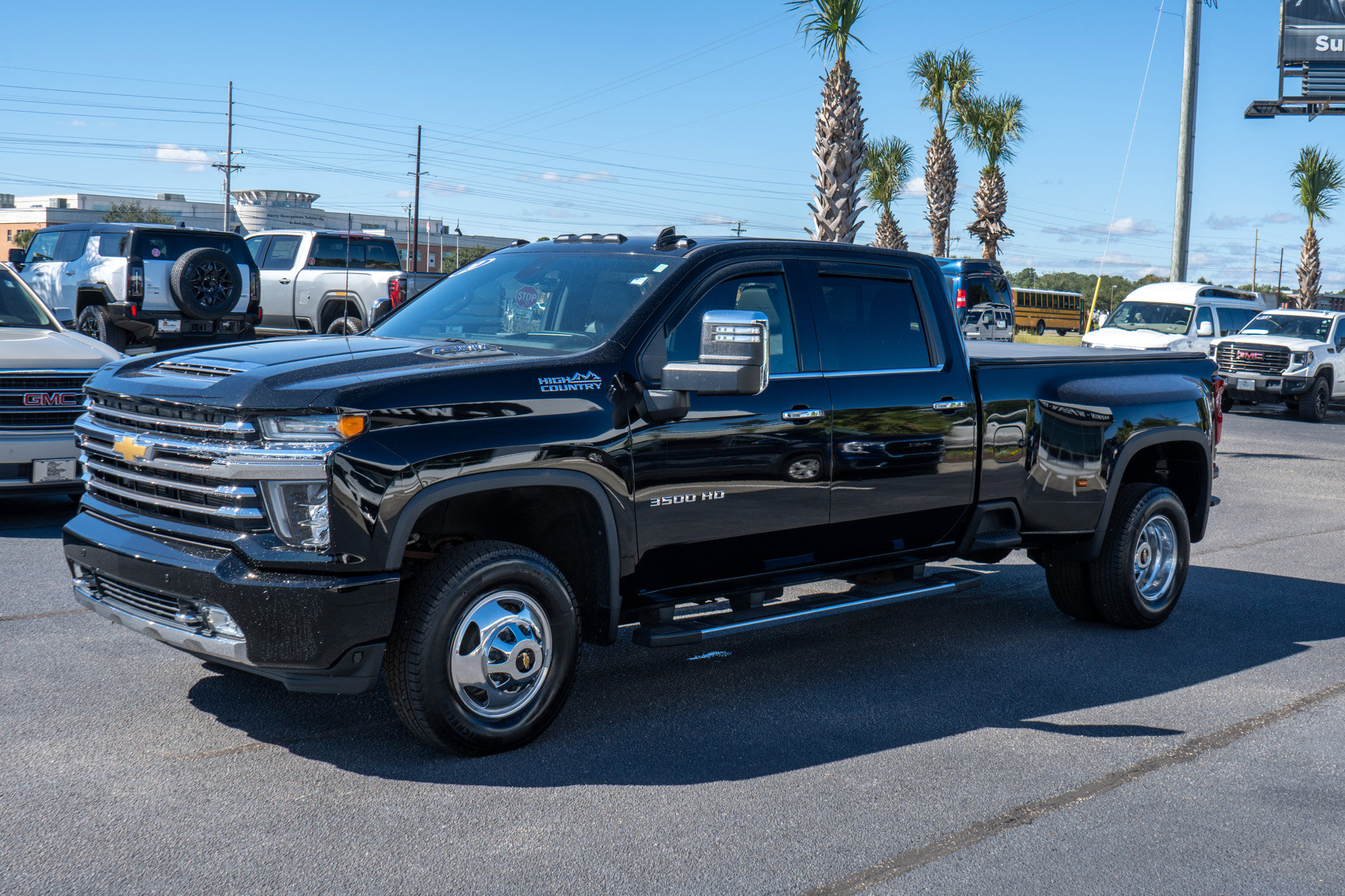 Used 2020 Chevrolet Silverado 3500 High Country image 7