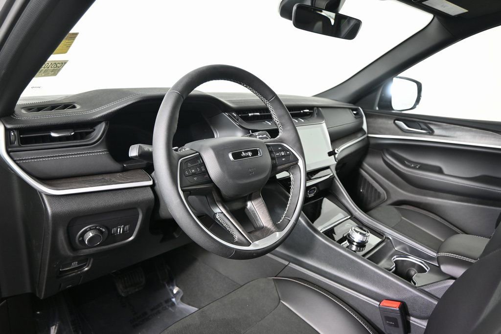 New 2026 Jeep Grand Cherokee Laredo image 22