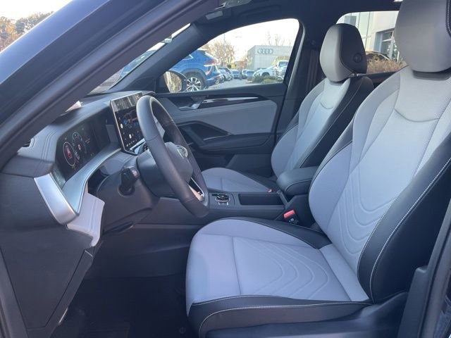 New 2026 Volkswagen Tiguan SE R-Line image 22