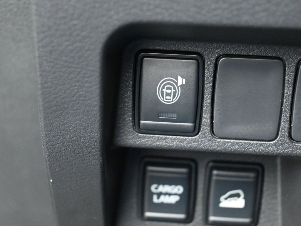 Used 2024 Nissan Frontier PRO-4X w/ Technology Package image 15