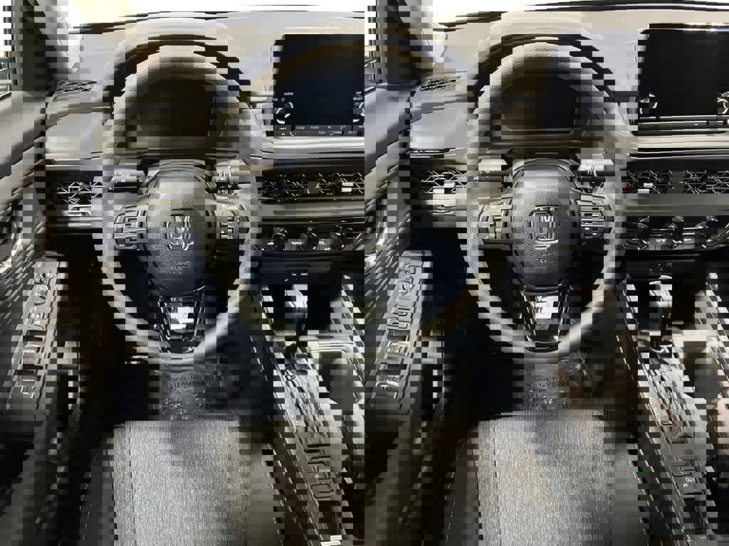 Used 2025 Honda Accord SE image 16