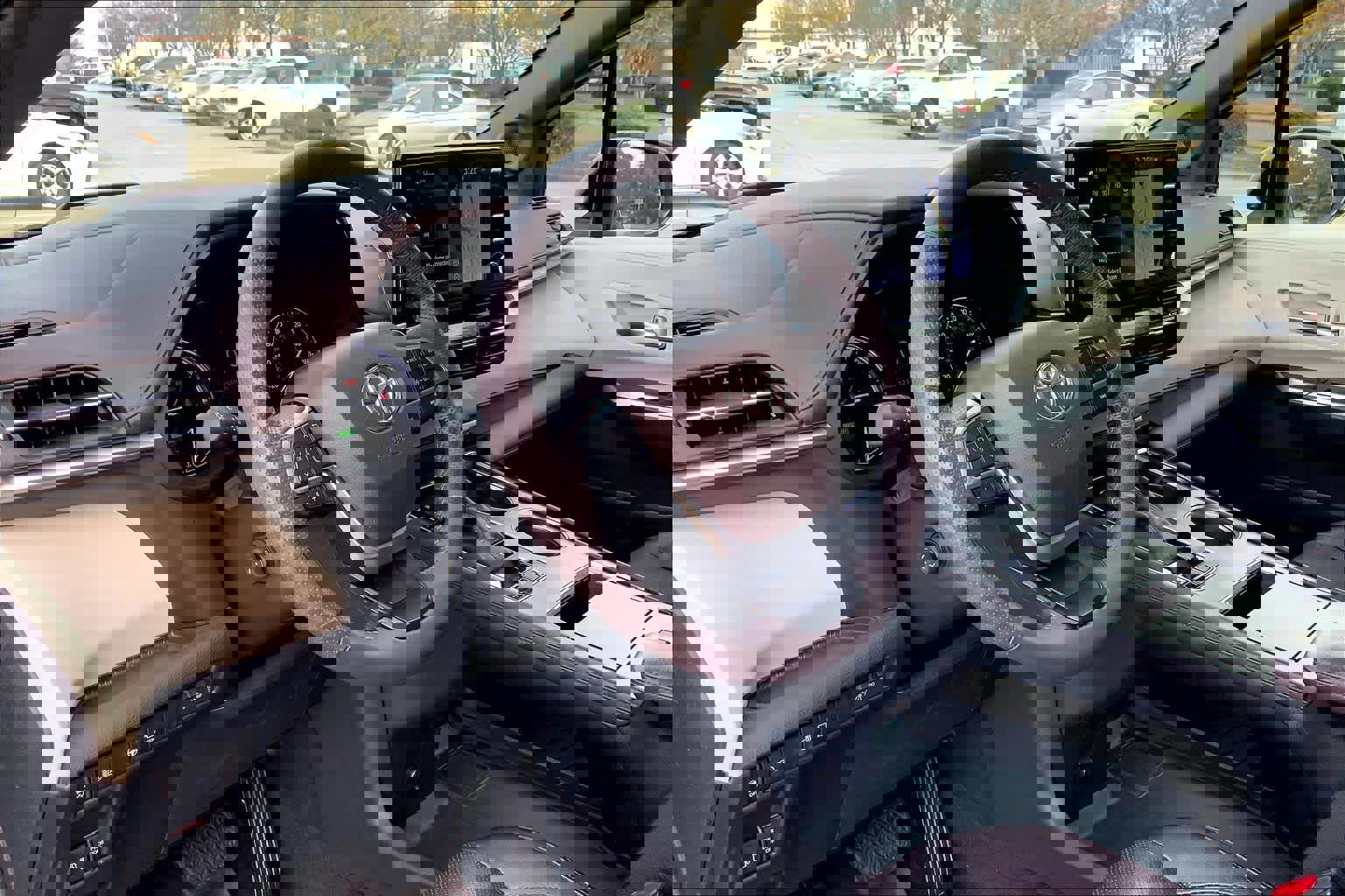 Certified 2021 Toyota Sienna Platinum image 33