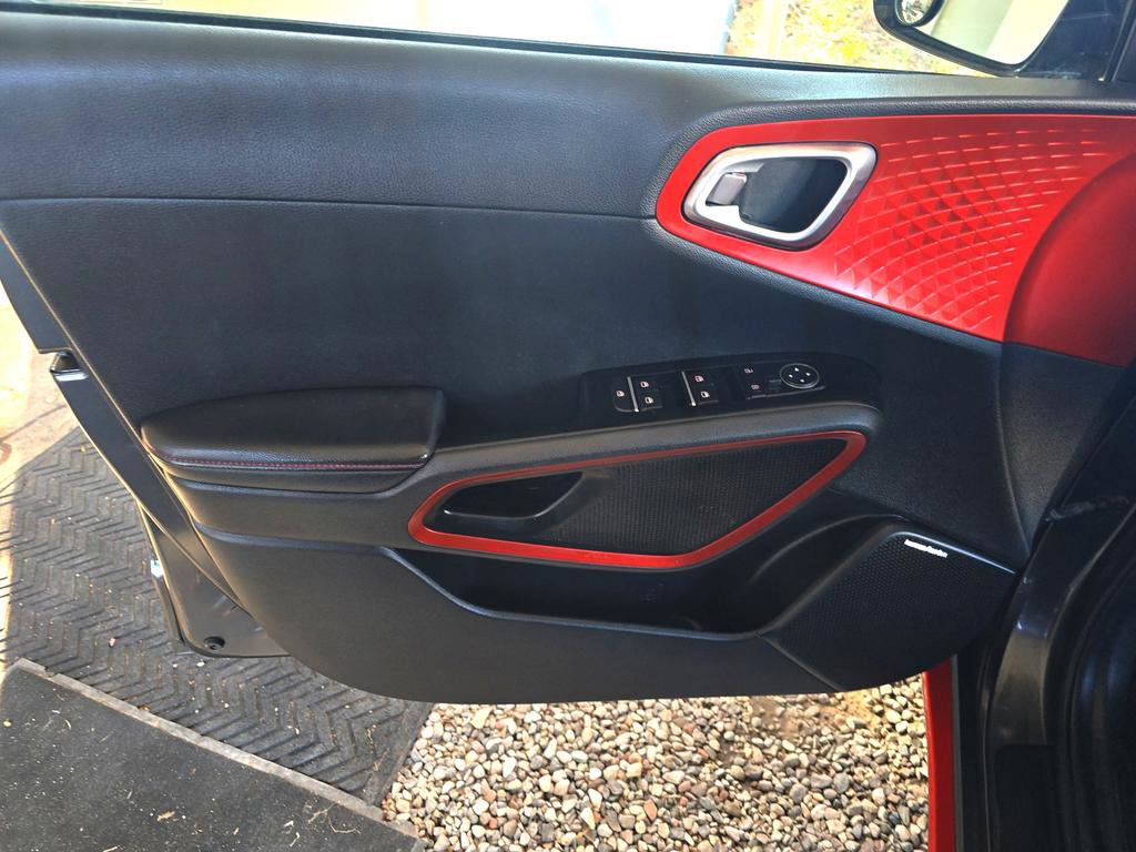 Used 2021 Kia Soul Turbo FWD image 22