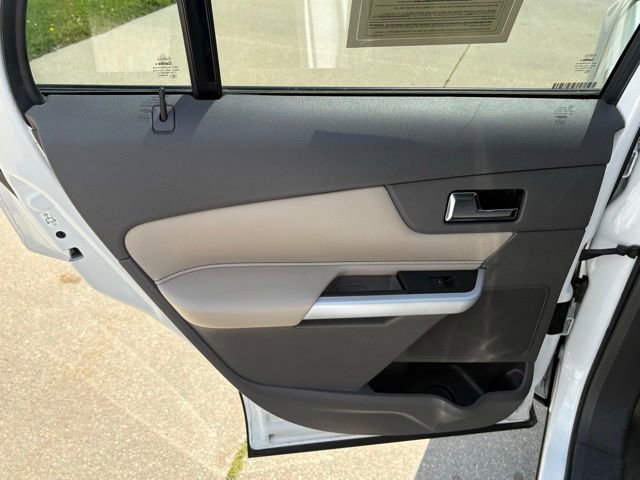 Used 2014 Ford Edge SEL w/ Equipment Group 204A AWD/4WD image 19