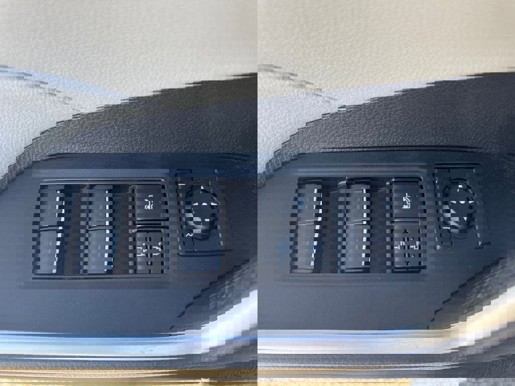 Used 2024 Toyota RAV4 XLE Premium image 20