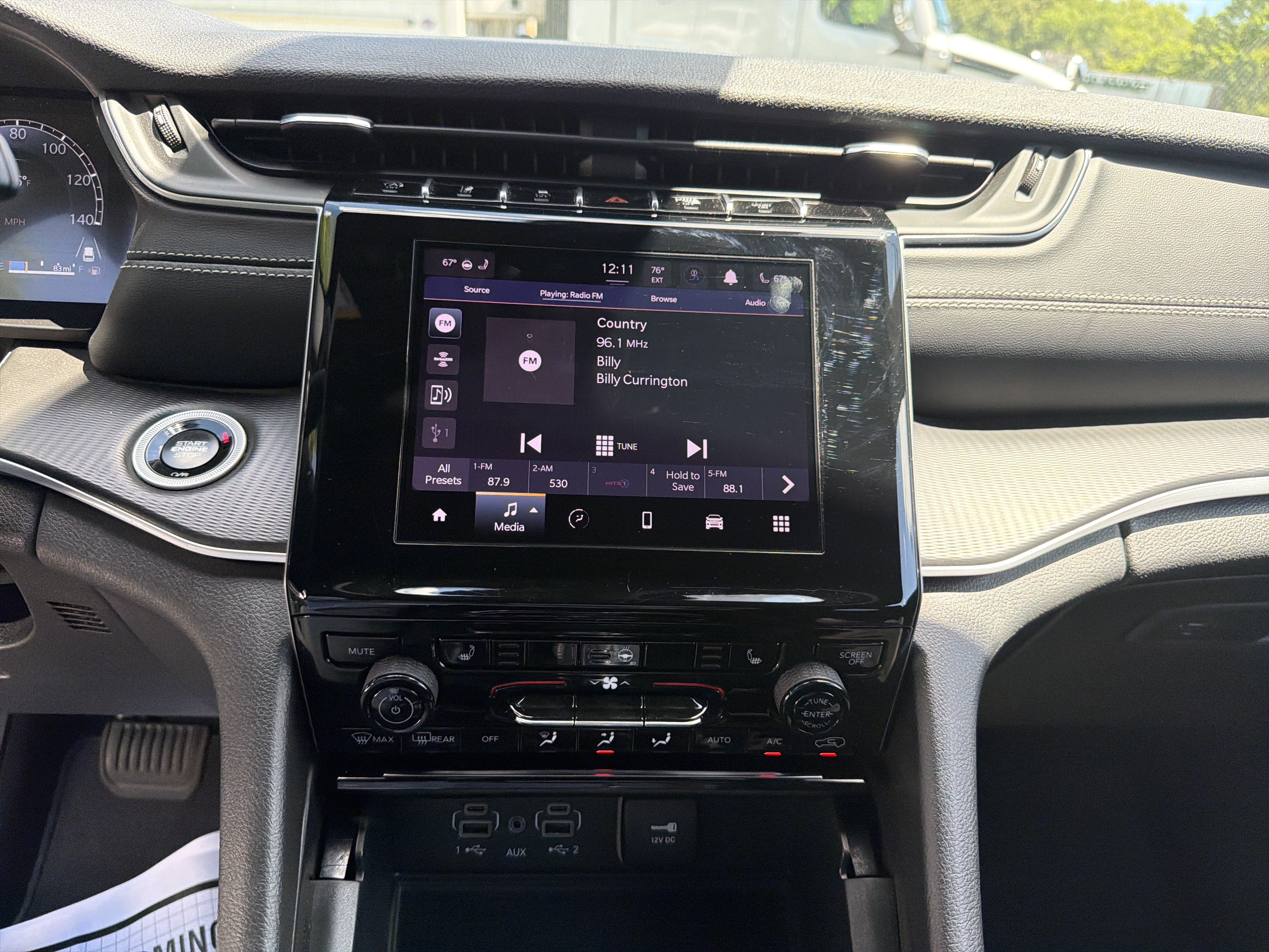 Certified 2025 Jeep Grand Cherokee Laredo X w/ Luxury Tech Group I AWD/4WD image 23