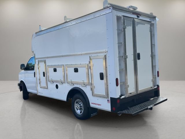 New 2025 Chevrolet Express 3500 w/ Power Convenience Package RWD image 11