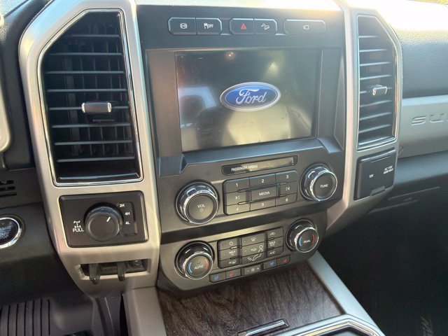 Used 2019 Ford F250 Lariat w/ Lariat Ultimate Package AWD/4WD image 6