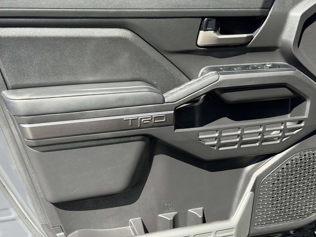 Used 2024 Toyota Tacoma TRD Off-Road image 10