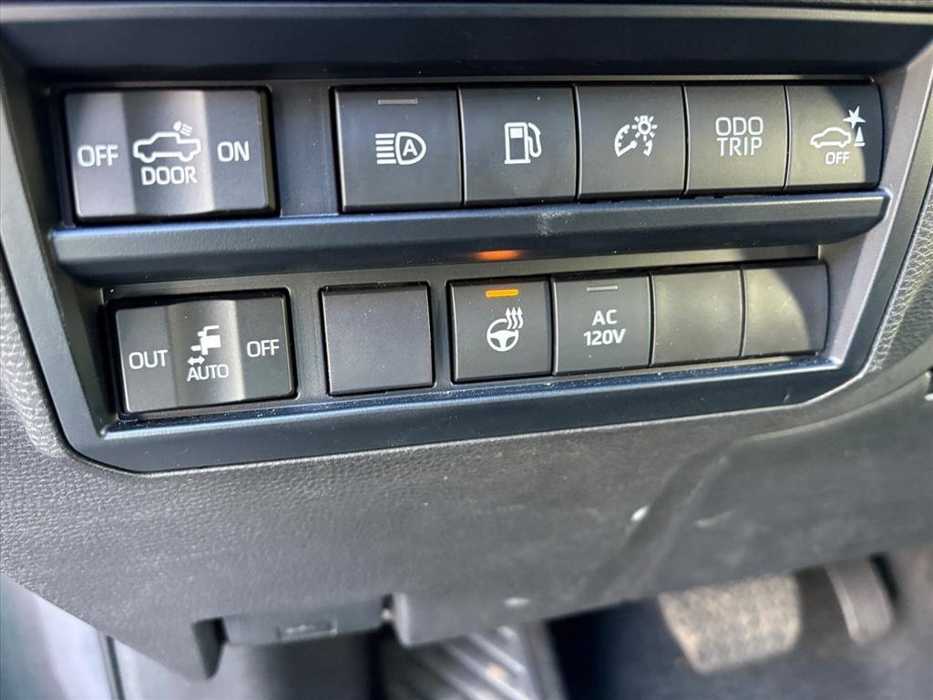 Used 2023 Toyota Tundra Platinum image 19