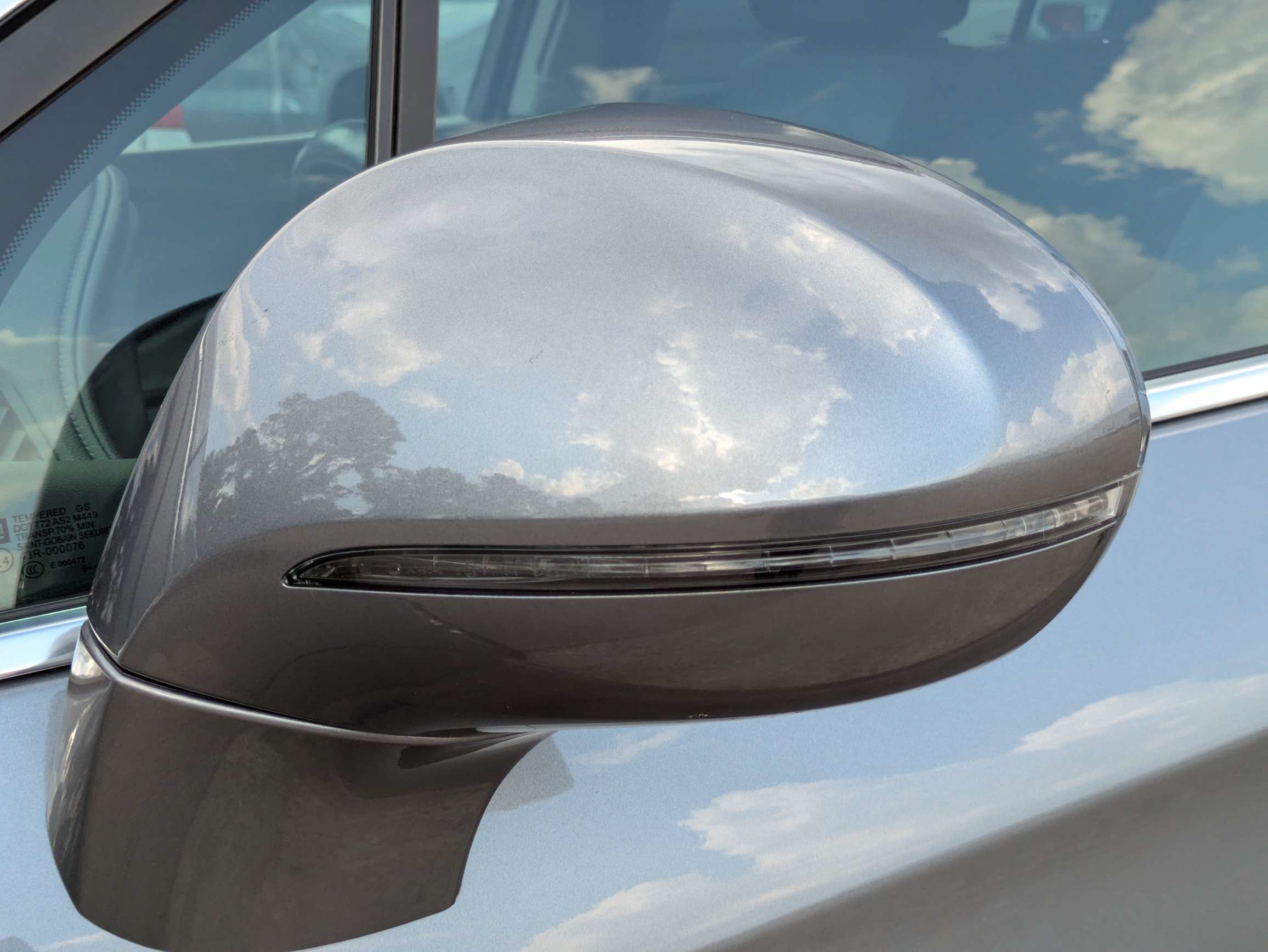 Used 2020 Buick Envision Essence FWD image 32
