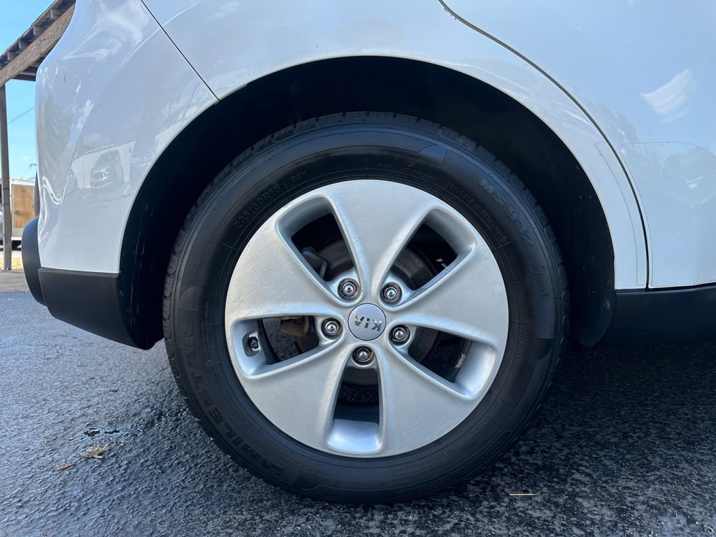 Used 2016 Kia Soul image 40