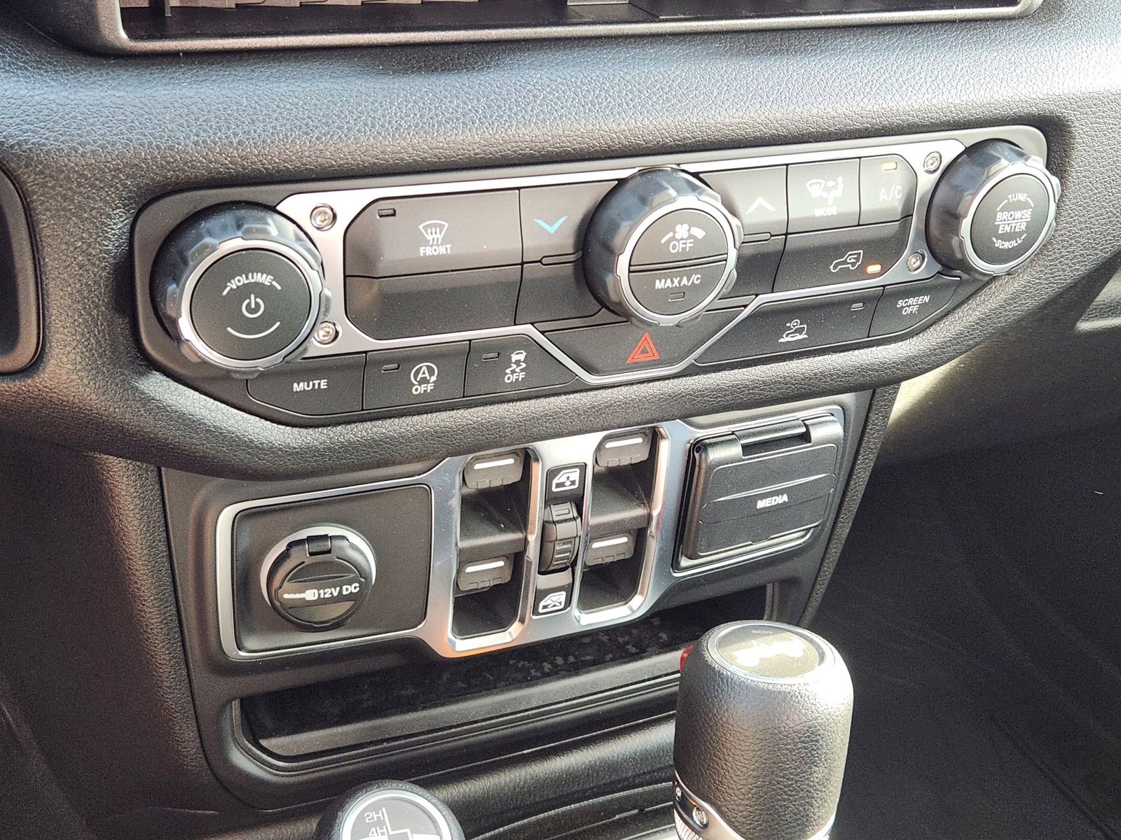 New 2026 Jeep Wrangler Sport image 18