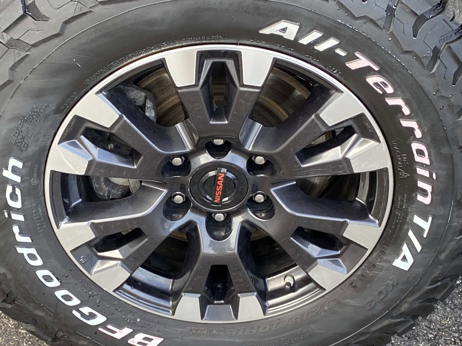 Used 2021 Nissan Titan PRO-4X w/ Pro-4x Convenience Package AWD/4WD image 29