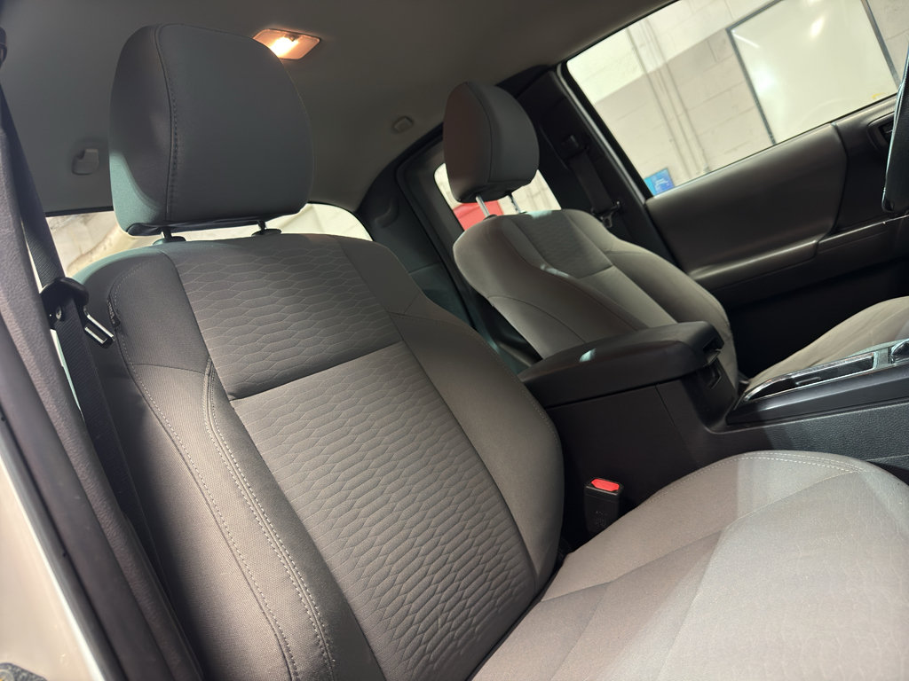 Used 2016 Toyota Tacoma SR RWD image 24