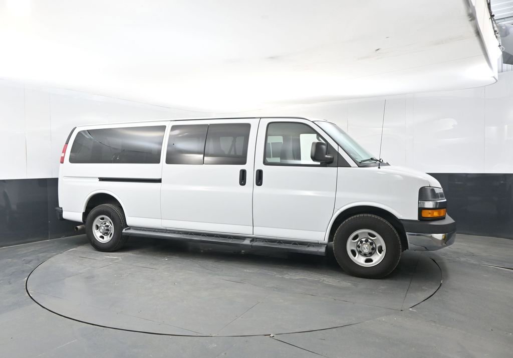 Used 2019 Chevrolet Express 3500 LT w/ LT Preferred Equipment Group image 7