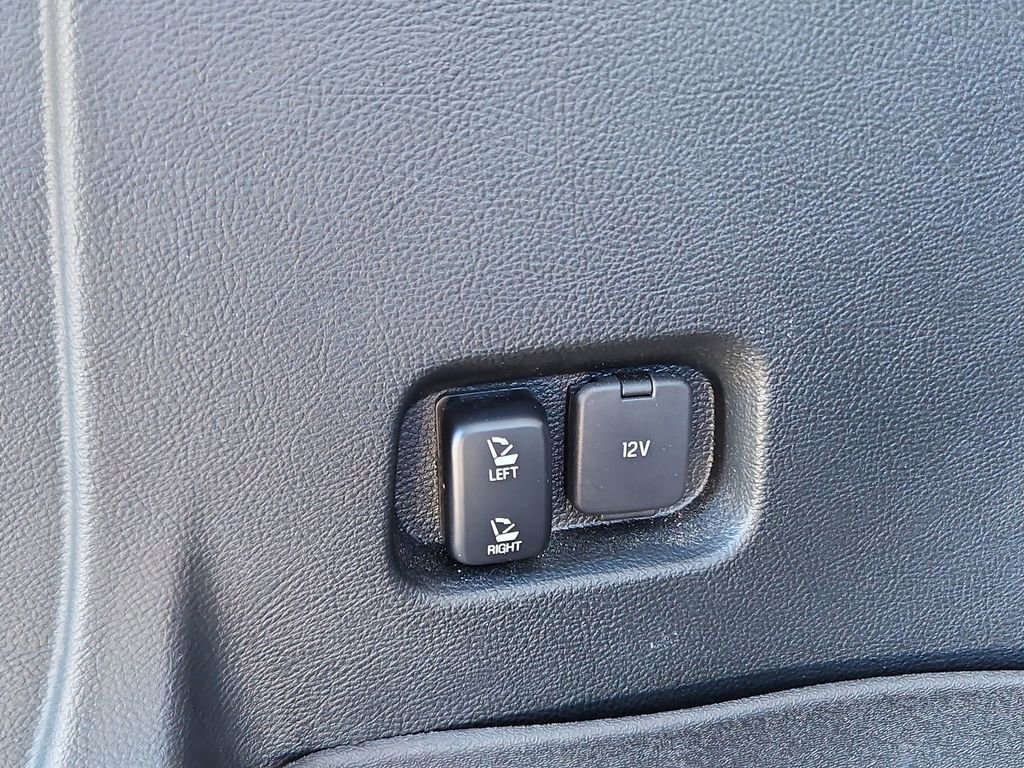 Used 2019 Ford Edge Titanium w/ Equipment Group 301A image 33