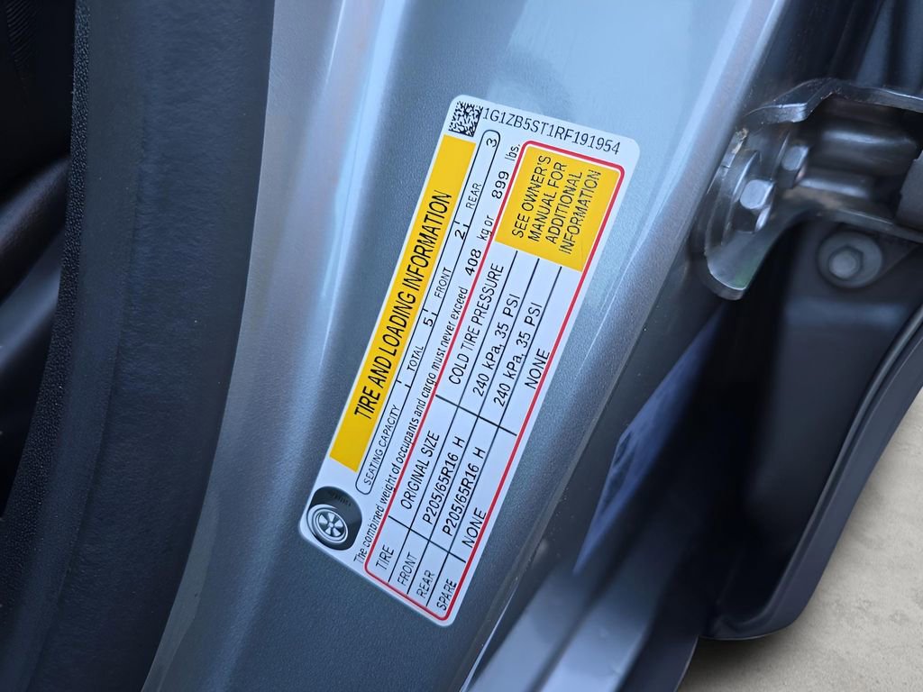 Used 2024 Chevrolet Malibu LS image 40