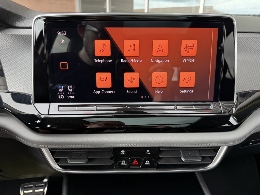 Used 2024 Volkswagen Atlas Peak Edition SE AWD/4WD image 20