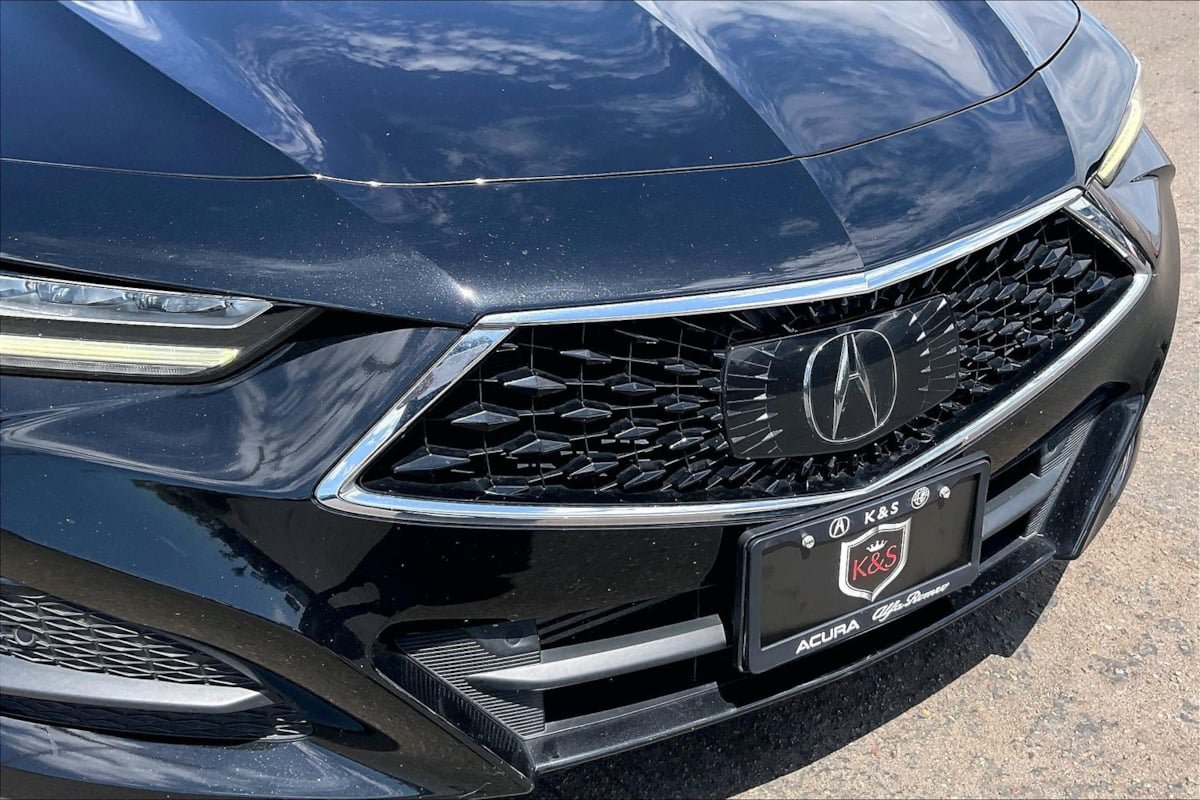 Used 2023 Acura TLX w/ Technology Package FWD image 2