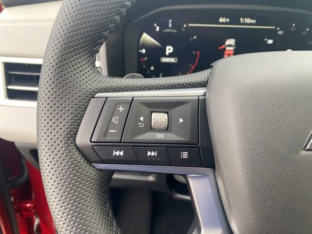 New 2025 Mitsubishi Outlander SE image 22