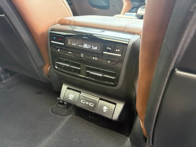 Used 2024 Acura MDX SH-AWD w/ Advance Package image 31