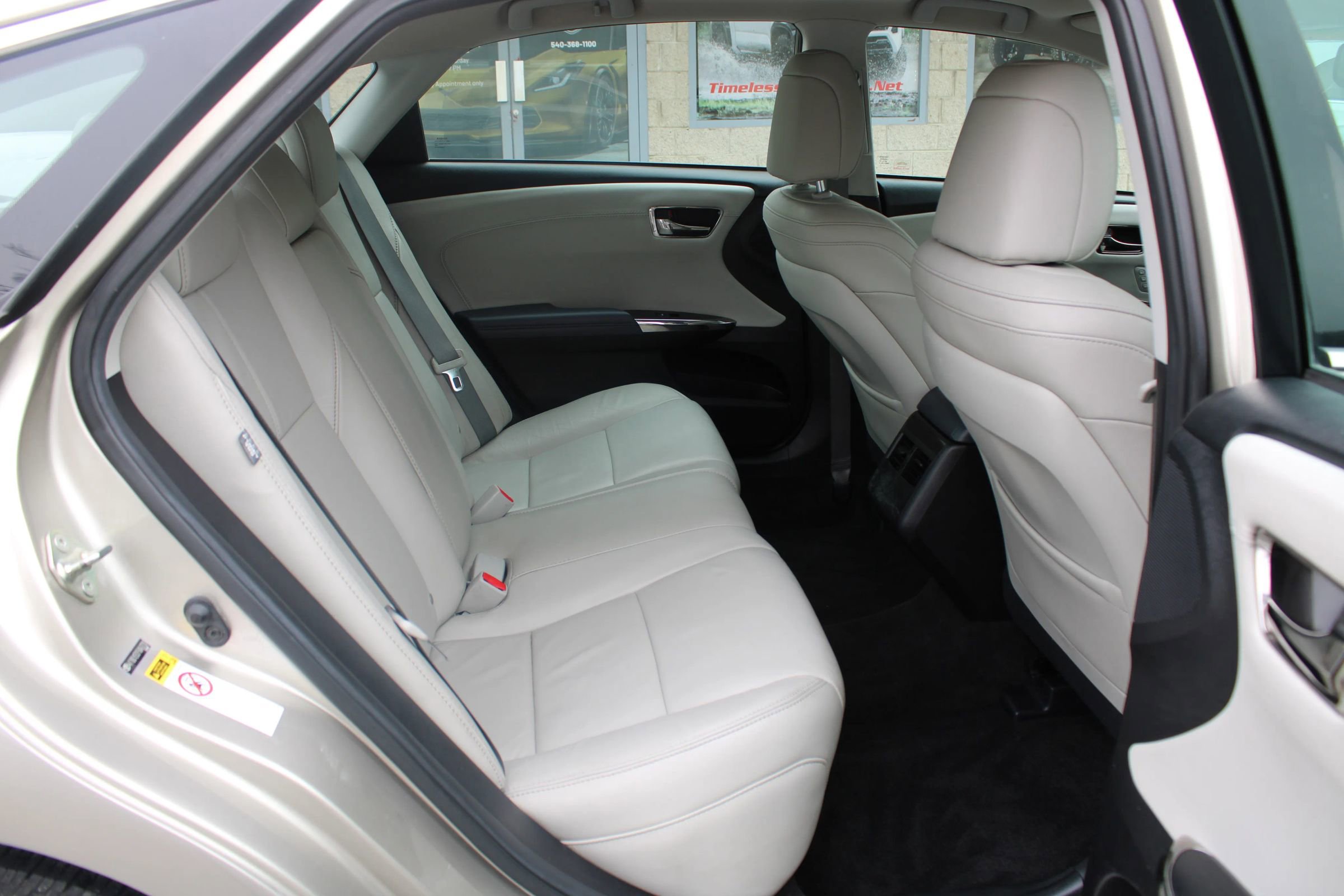 Used 2015 Toyota Avalon XLE Touring image 24