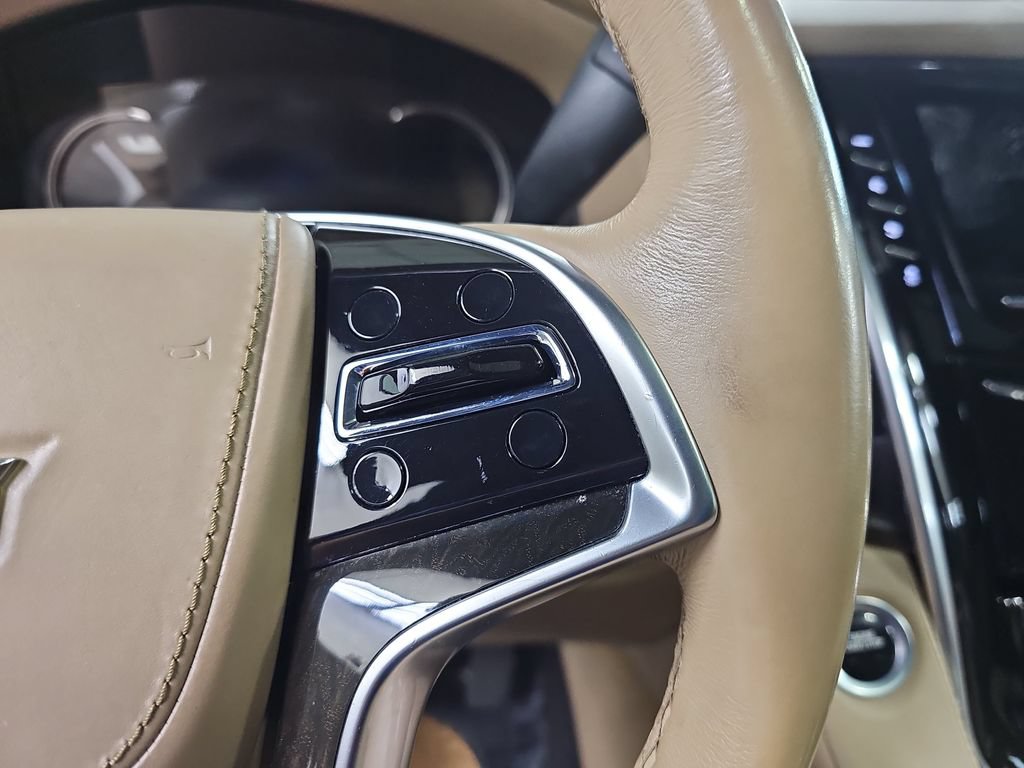Used 2019 Cadillac Escalade Platinum AWD/4WD image 25