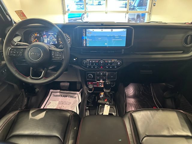 Used 2024 Jeep Wrangler Unlimited Rubicon AWD/4WD image 9