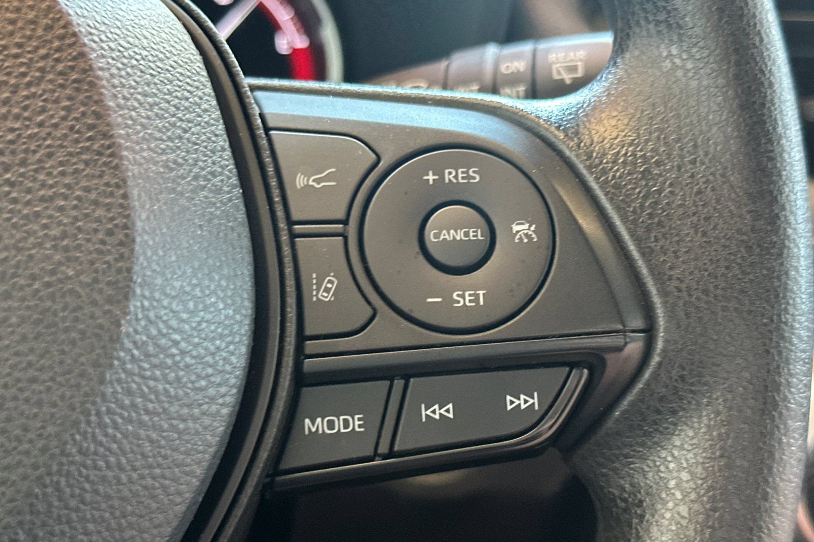 Certified 2023 Toyota RAV4 XLE AWD/4WD image 29