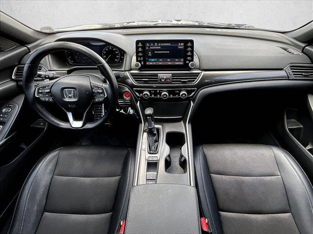 Used 2018 Honda Accord Sport image 16
