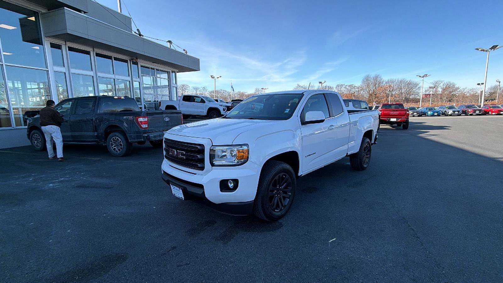 Certified 2020 GMC Canyon SLE w/ Elevation Edition image 3