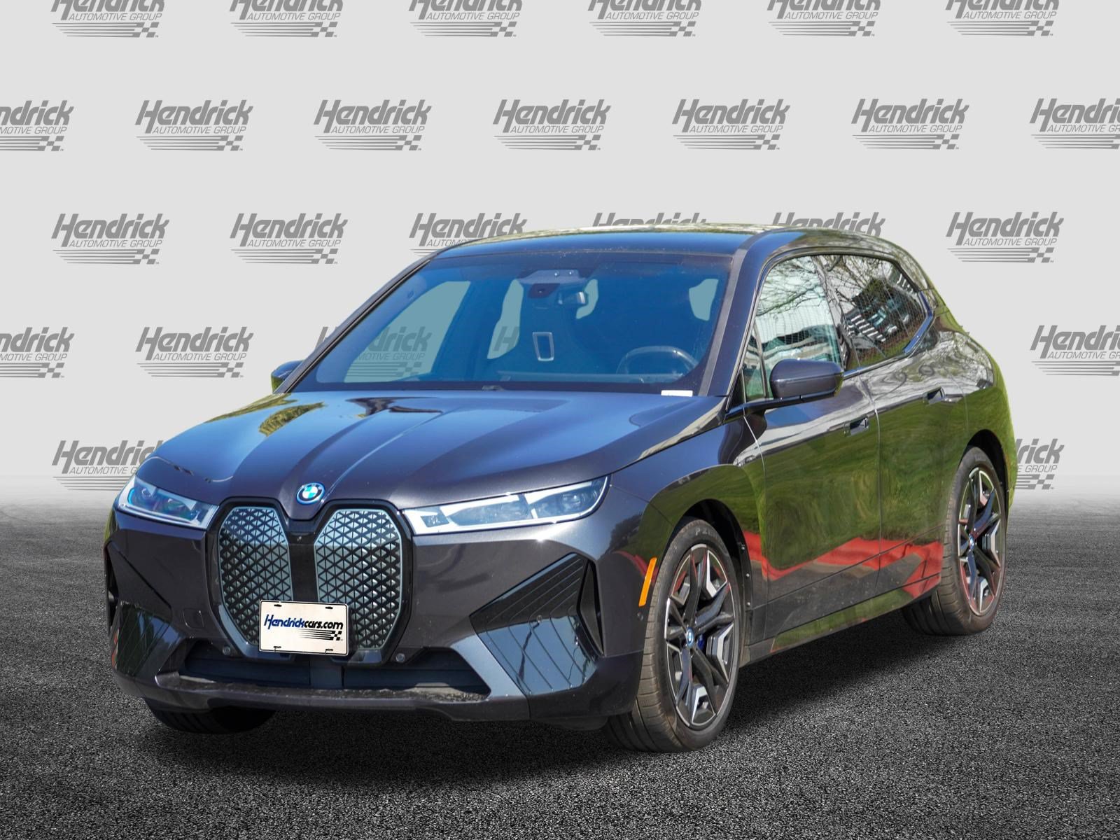 Certified 2023 BMW iX M60 w/ Executive Package AWD/4WD image 5