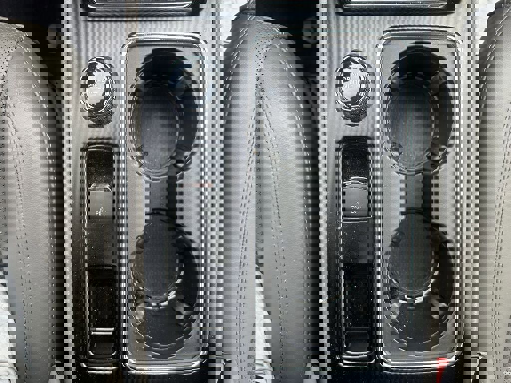 Used 2023 Lincoln Corsair AWD w/ Equipment Group 101A image 19